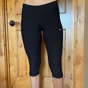 NIKE Running Dri-Fit Capri Leggings